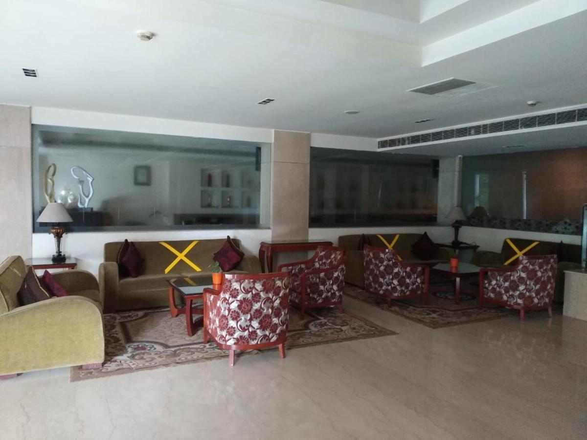 Hampshire Plaza Hotel Hyderabad Exterior foto