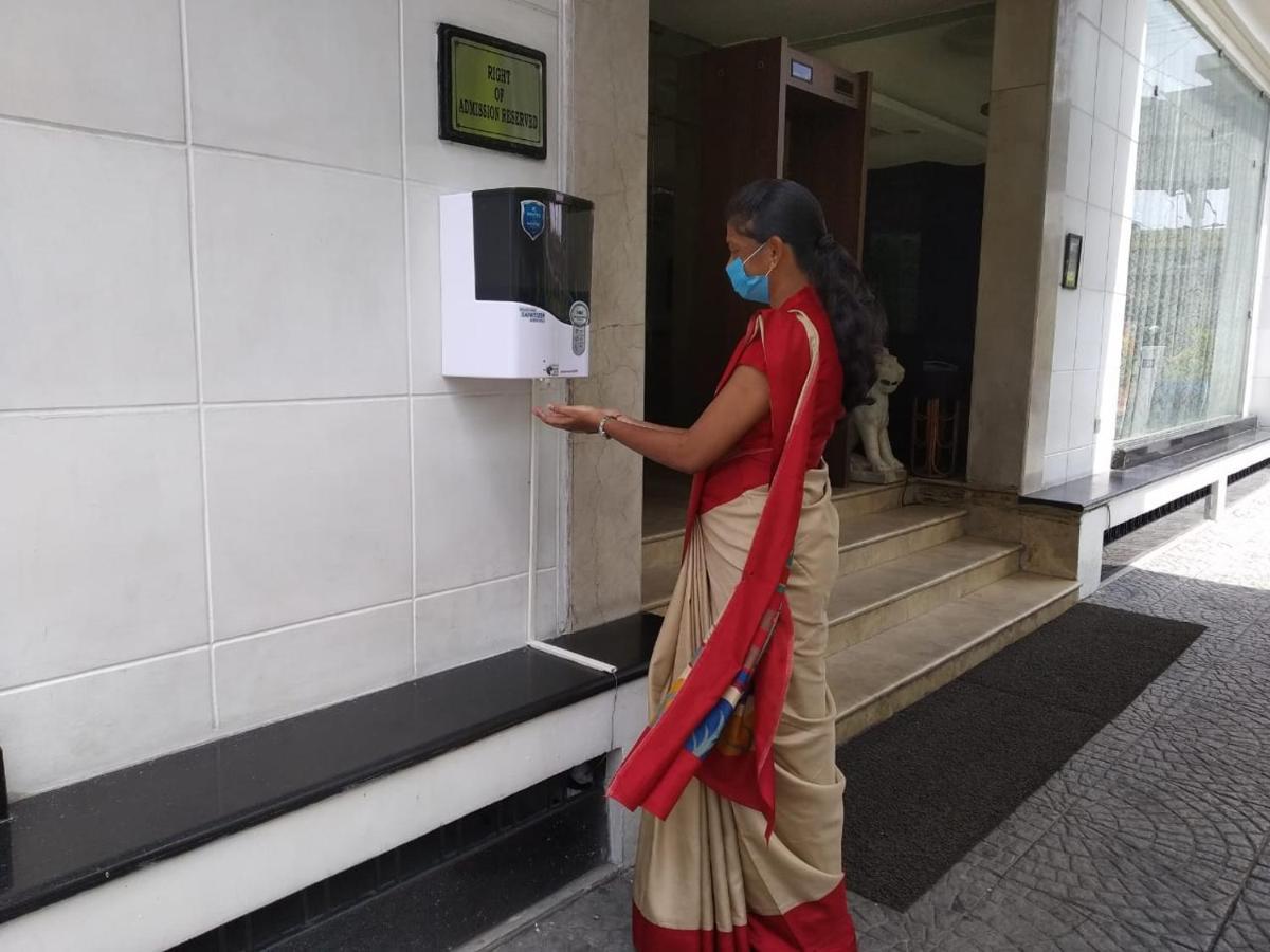 Hampshire Plaza Hotel Hyderabad Exterior foto